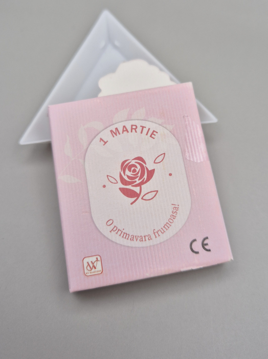 Cutie martisor 6x5.3x0.7cm [2]