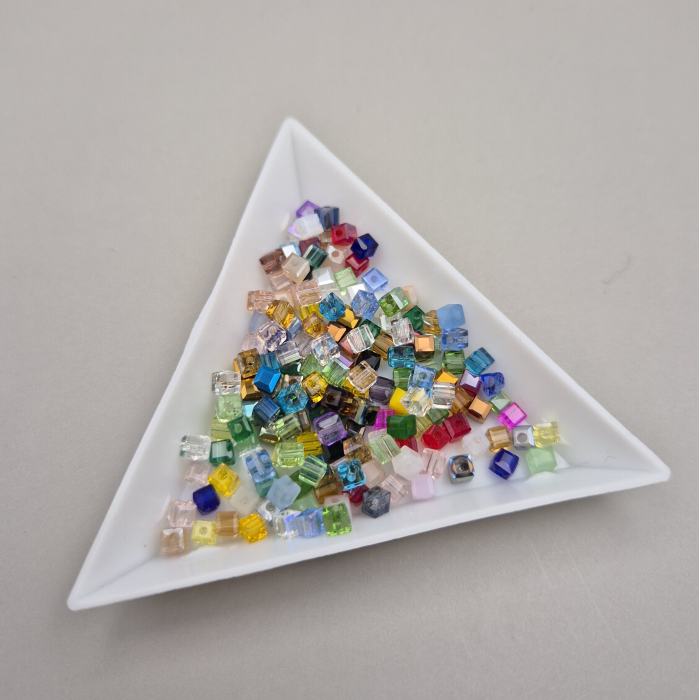 Margele cub 3mm mix [1]