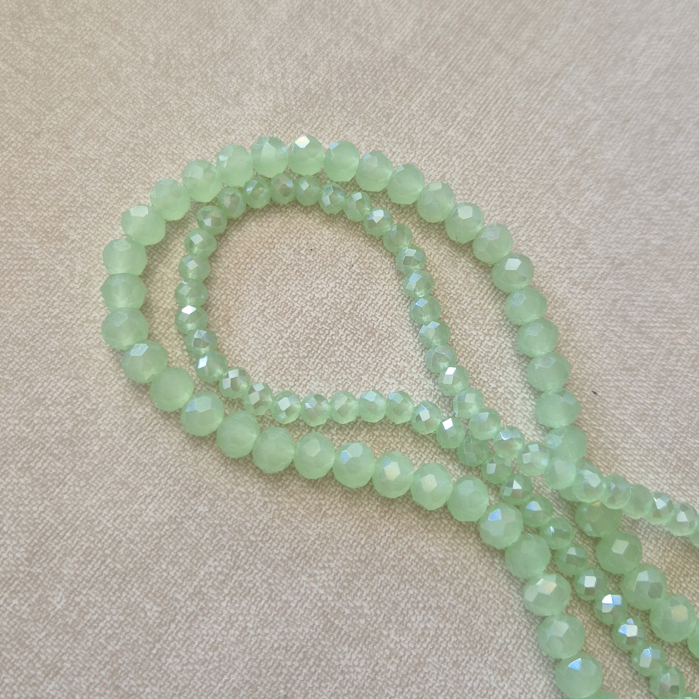 Margele fatetate 3x4mm / 6x4mm verde deschis AB [1]