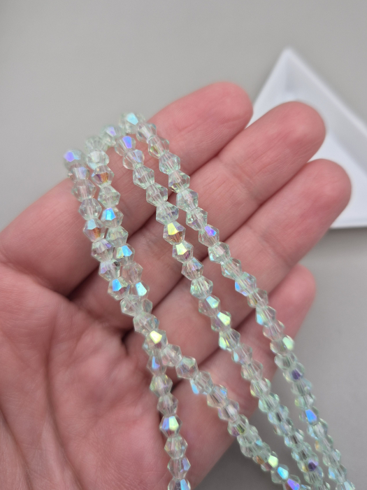 Margele biconice 4mm menta transparent AB [1]