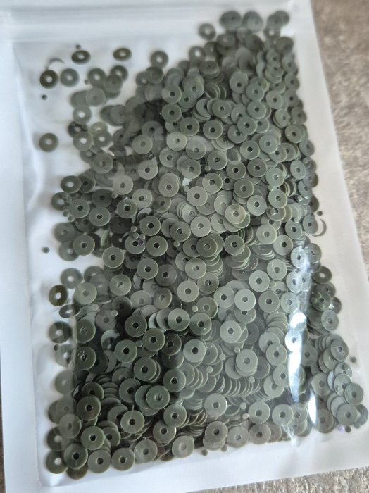 Paiete 4mm gri opac [1]