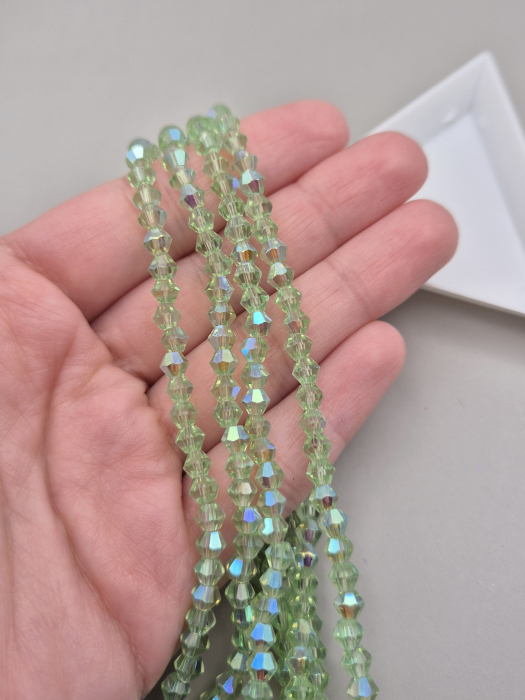 Margele biconice 4mm verde AB [1]