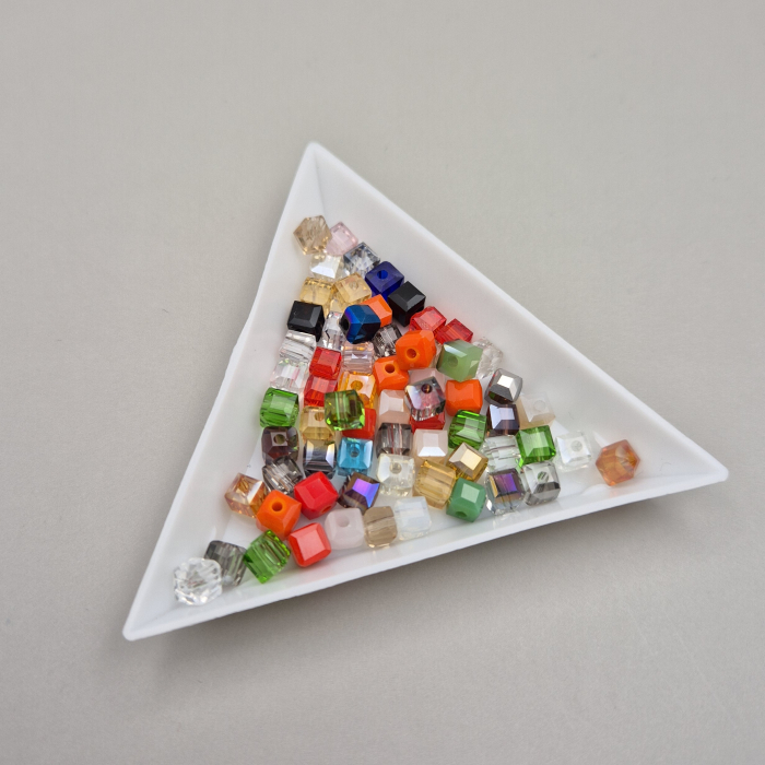 Margele cub 4mm mix [1]