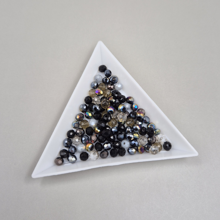 Margele fatetate 3x4mm mix negru [1]