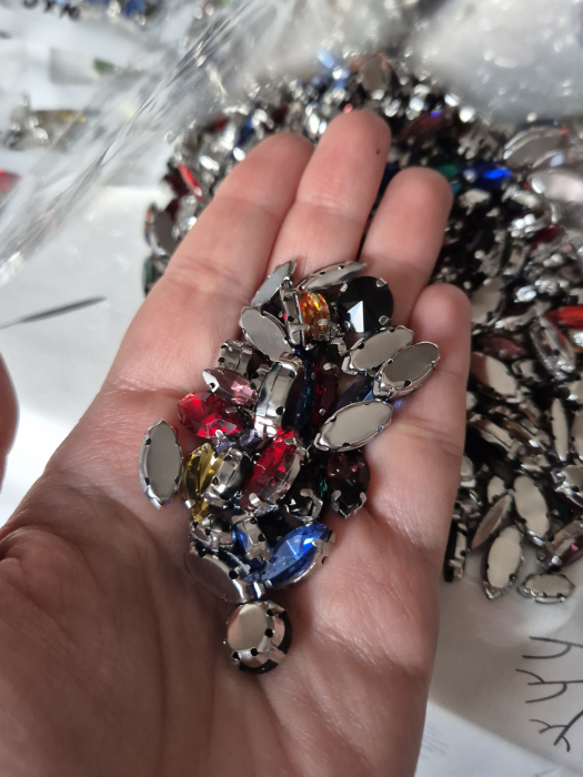 Mix strasuri defecte - toate formele/ toate dimensiunile - culori clasice [2]