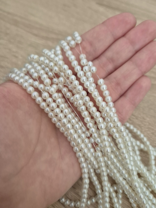 Perle sticla 4mm off-white [1]