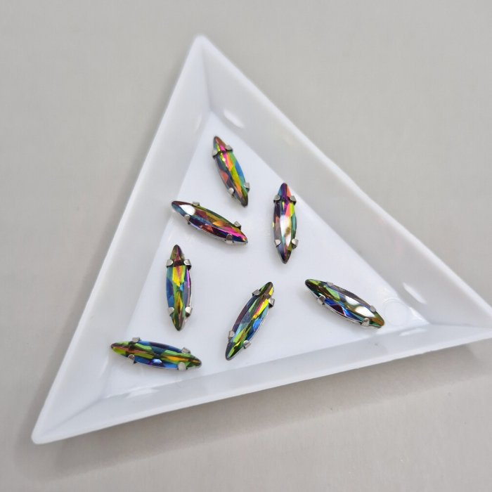 Stras Frunza Multicolor 4x15mm [1]