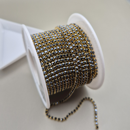 Gri/ Grafit - Lant strasuri 2mm grafit baza aurie