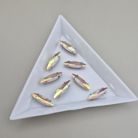 Strasuri - culori speciale - toate formele - Stras 4x15mm frunza sampanie AB