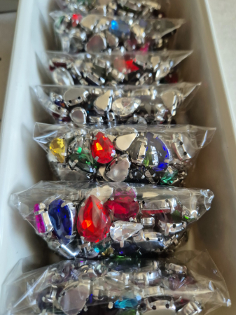 Ivoire - Mix strasuri defecte lacrima 10x14mm, 8x13mm, 7x10mm (amestecate)