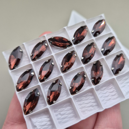 Strasuri in montura - Stras 7x15mm frunza red wine