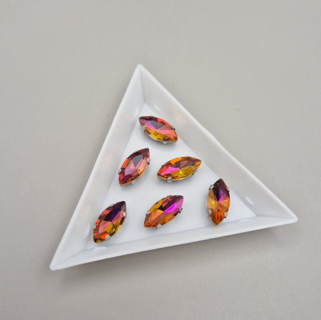 Strasuri - culori speciale - toate formele - Stras Frunza 7x15mm topaz RB