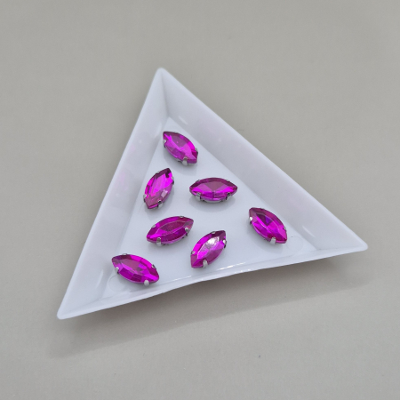 Strasuri sticla si rasina - Stras 6x12mm frunza fucsia2