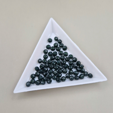 Margele - Margele 3x4mm fatetate verde pin