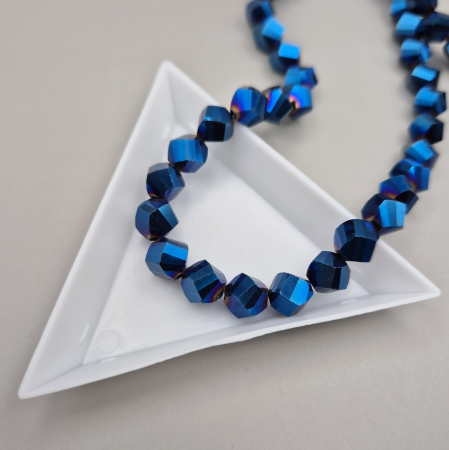 Alte forme - Margele fatetate 8mm albastru metalizat