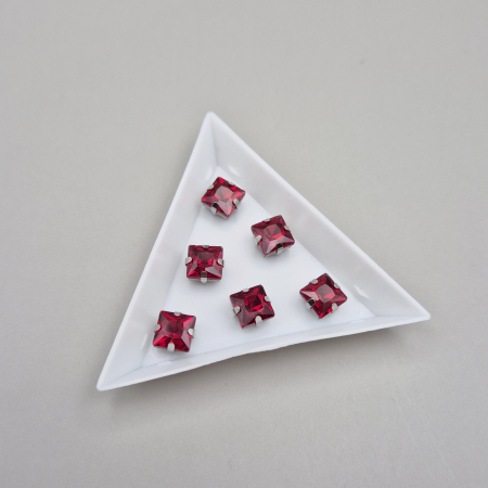 Strasuri Patrate si Triunghi - Stras patrat 8mm rosu