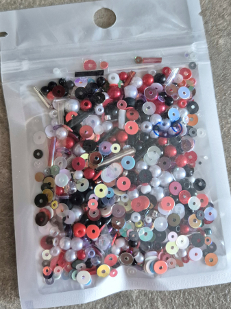 Paiete 8mm - Mix paiete/margele negru/rosu AB