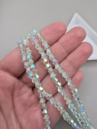 Margele - Margele biconice 4mm menta transparent AB