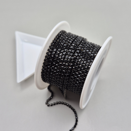 Negru - Lant strasuri negru - baza grafit 2mm/2.5mm