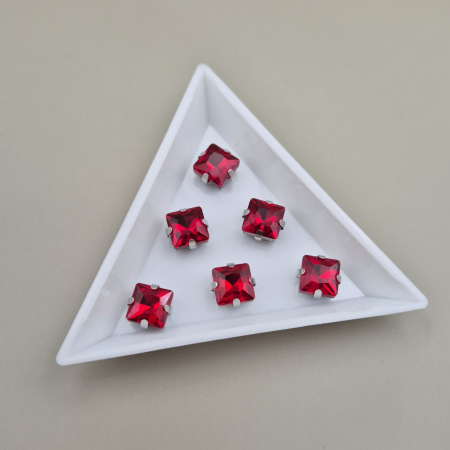 Strasuri Patrate/ Triunghi/ Dreptunghi - Stras 8mm patrat rosu deschis