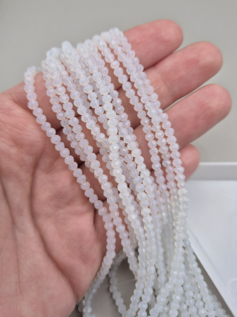 Fatetate 2x3mm - Margele fatetate 2x3mm alb opal