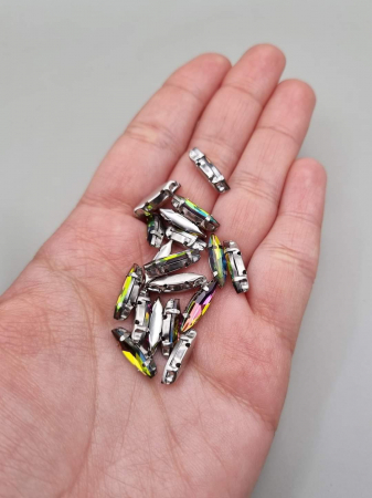 Strasuri in montura - Stras Frunza Multicolor 4x15mm