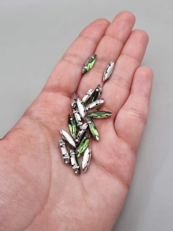 Strasuri Frunza - Stras 4x15mm Frunza Olive