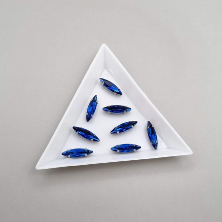 Strasuri in montura - Stras Frunza Safir 4x15mm