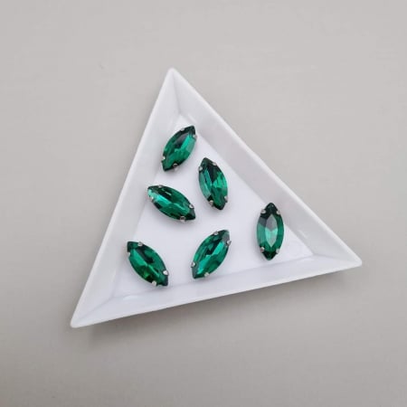 Strasuri in montura - Stras Frunza Smarald 7x15mm