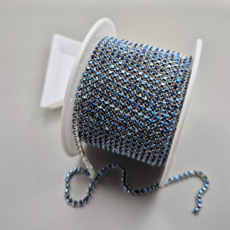 Albastru - Lant strasuri albastru metalizat 2mm/ 2.5mm