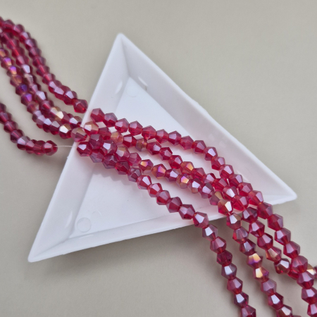 Rosu - Margele 4mm biconice rosu inchis AB