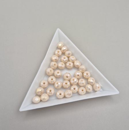 Ivoire - Margele 3x4mm fatetate Crem opac AB