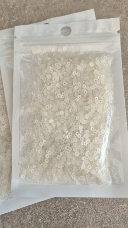 Alb - Paiete 2mm/3mm milky white