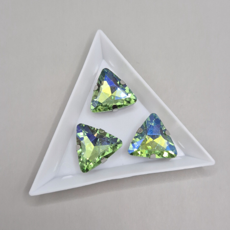 Strasuri Patrate si Triunghi - Stras 18mm sticla Peridot AB