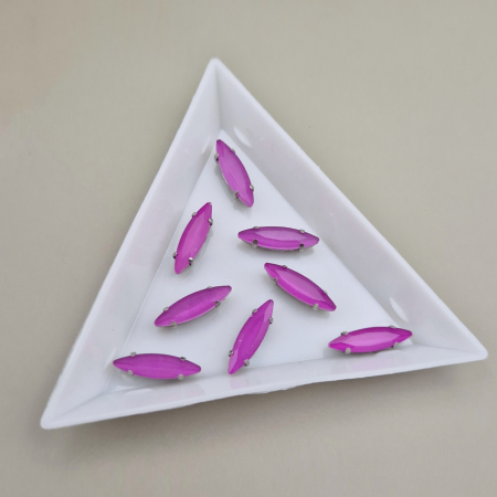 Strasuri - culori speciale - toate formele - Stras 4x15mm frunza Fucsia jelly