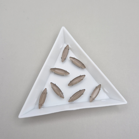 Strasuri - culori speciale - toate formele - Stras Frunza 4x15mm Light topaz jelly