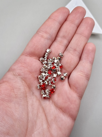 Produse noi/ din nou in stoc - Strasuri Rotunde 4mm Rosu