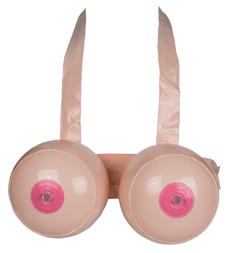 Sani Gonflabili Boob Battle [1]