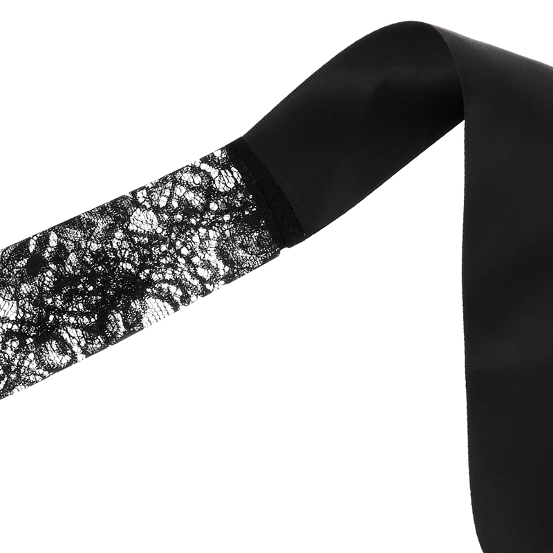 Masca Coquette Chic Desire Black Lace Mask With Ribbon [4]
