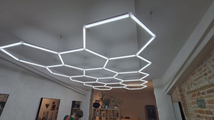 tavan led suspendat 14 hexagoane led pentru iluminat cu stil [2]