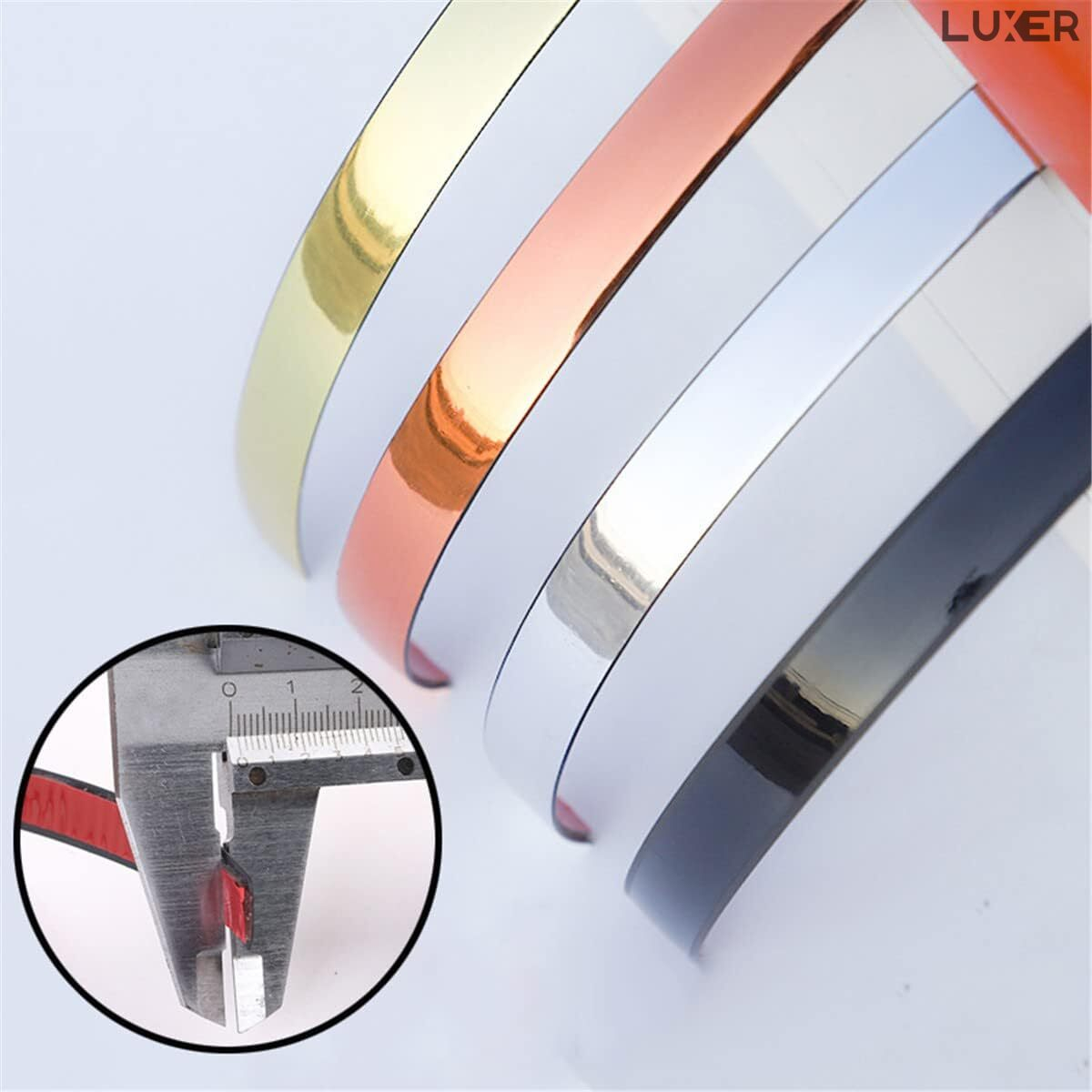 Banda Decorativa Autoadeziva, 1.1 cm x 5 m, pentru Pereti, Mobilier, Decoratiuni Auto si Interioare, Rezistenta la Apa, Durabila, Usor de Aplicat, Gold, Luxer, Banda adeziva decorativa de lipit pentru perete aurie tip platbanda / bordura prete, ornamentala luxer [6]