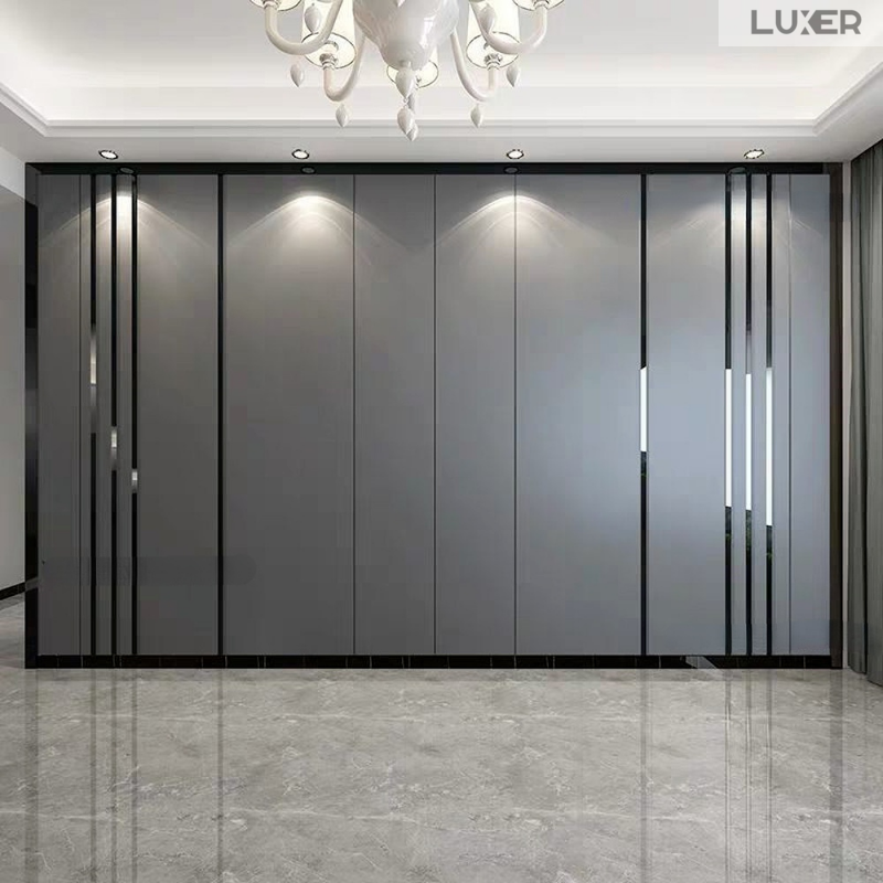 Banda Decorativa Autoadeziva Pentru Perete Cu Efect de Oglinda Luxer, Lungime 500 cm, Latime 2 cm, Black, Banda Adeziva Metalica Pentru Mobila/Usi/Ferestre pentru Decor Dedeman Leroy Merlin Emag Gresie/Faianta Luxer [2]