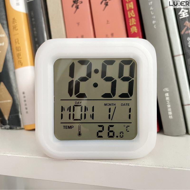Ceas Digital pentru Masa/Birou/Noptiera, Multifunctional, cu Termometru si Alarma, Multiple Culori, Dimensiuni 8x8x8 cm, Luxer [2]