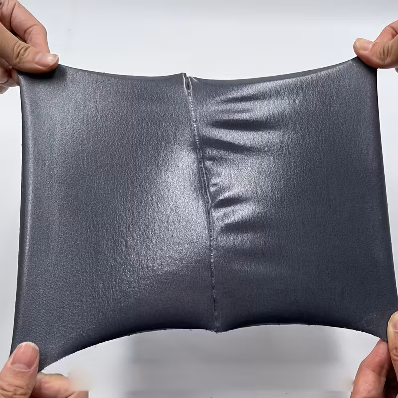 Folie autoadezivă Luxer din piele întoarsă sintetică tip Alcantara, culoare neagră, pentru interior auto, mobilă și decor DIY, textură catifelată mată, dimensiuni 150x40 cm. [6]