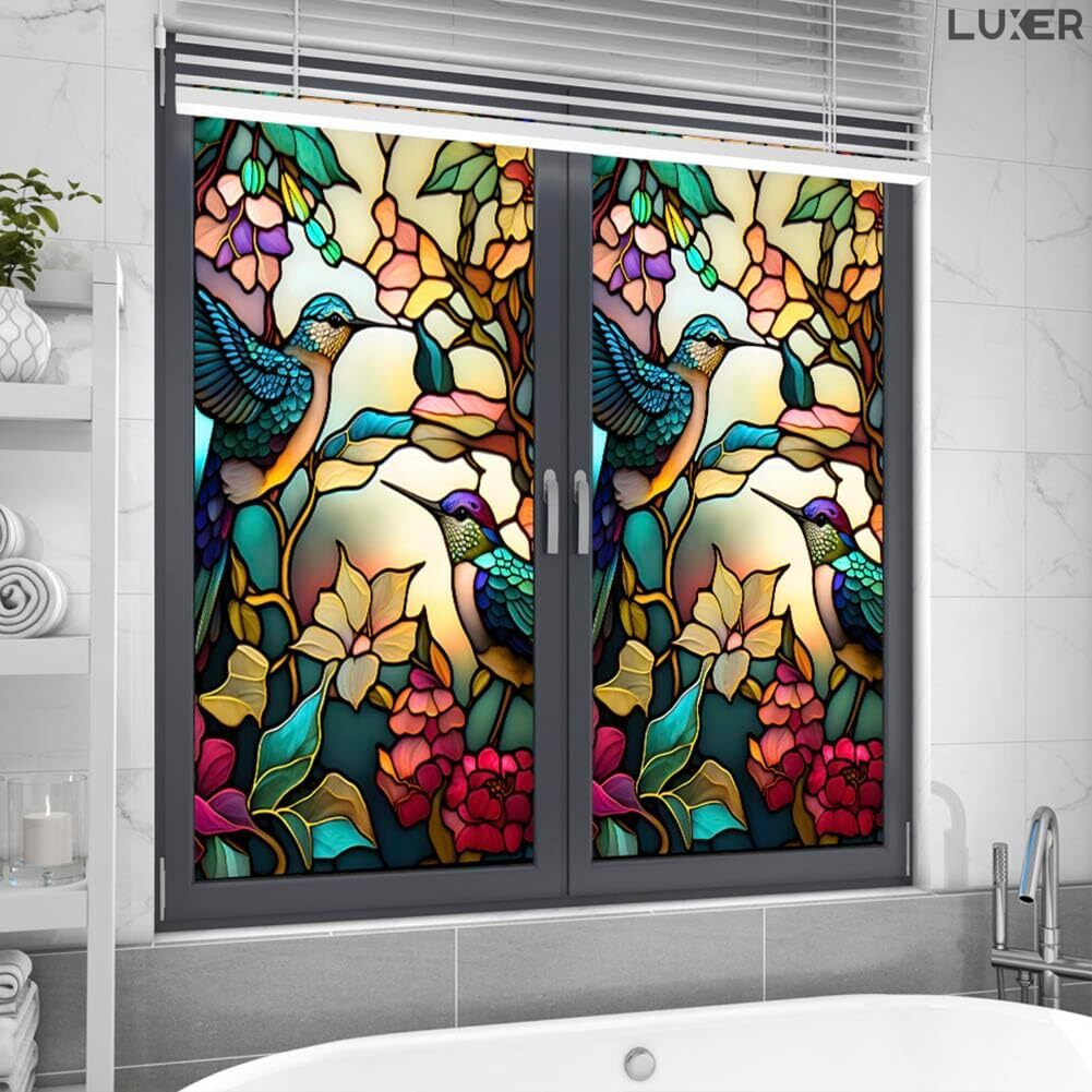 Folie autoadezivă pentru geamuri Luxer cu efect de vitraliu, Model Pasarea Colibry, oferă protecție solară UV și intimitate 80%. [5]