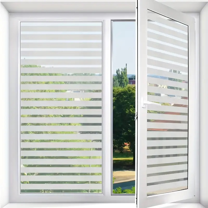 Folie Decorativa Semi-Privacy Pentru Geamuri - Home&Office, Protectie UV, Model Dungi 2x4 cm, Dimensiuni 200x60 cm, Luxer [2]