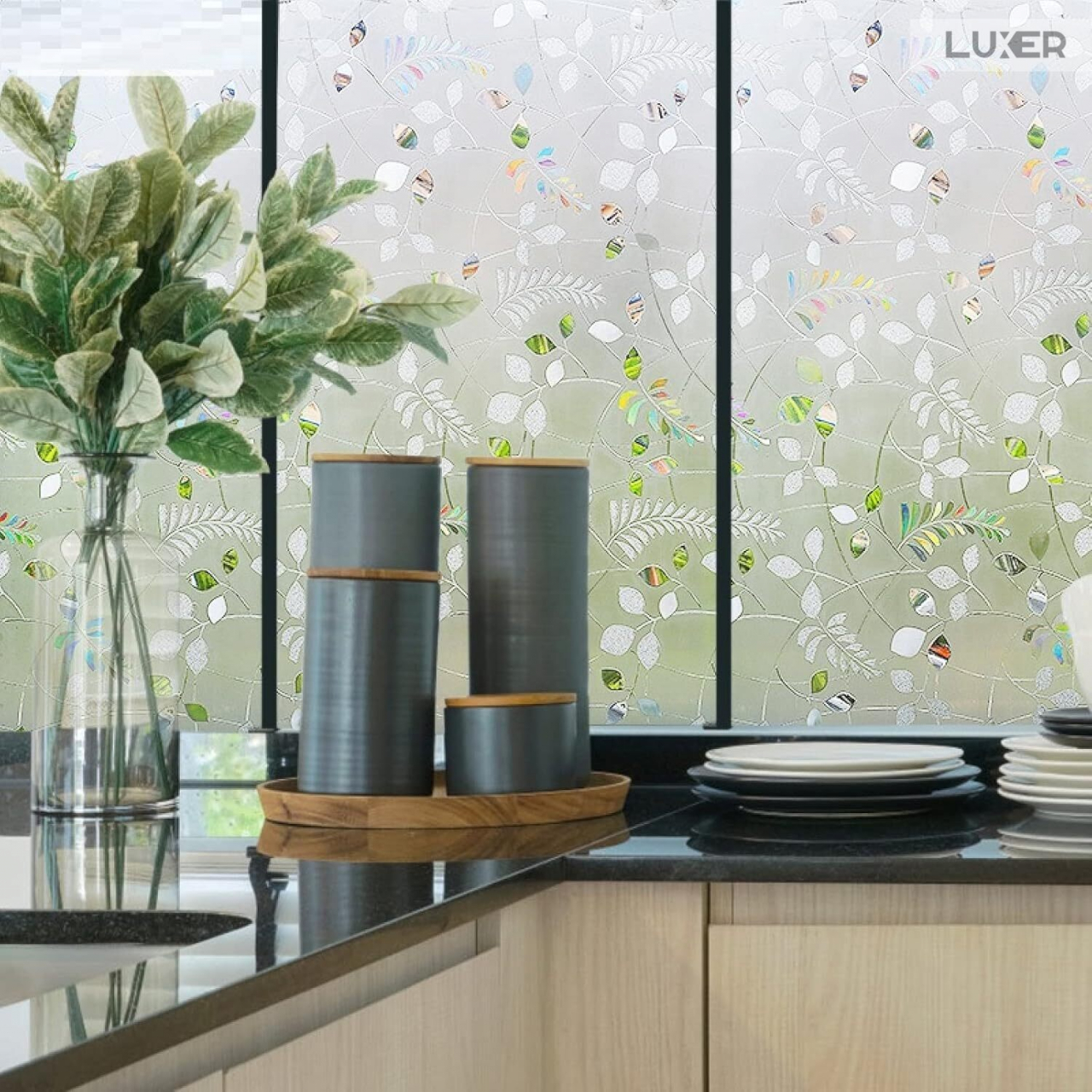 Folie Decorativa Privacy Pentru Geamuri - Home&Office, Protectie UV, Model - Autumn Leaves Pattern, Dimensiuni 200x60 cm, Luxer Folie decorativă privacy Folie pentru geamuri Folie protectie UV Folie geam dungi orizontale Folie decorativă pentru geamuri Folie privacy pentru birou Folie pentru home office Folie decorativă Luxer Folie pentru intimitate geamuri Folie decorativă 200x60 cm [2]