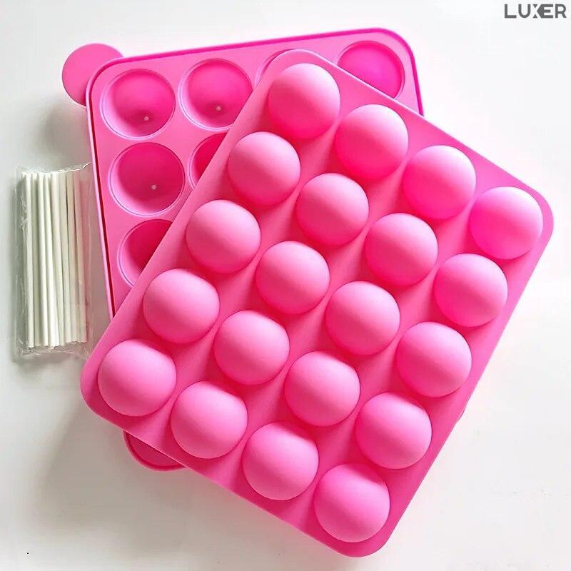 Forma din Silicon pentru Candy Bar, 20 Acadele de Ciocolata, Jeleu, Zahar, Forma Cake Pops, Multifunctionala, Rezistenta intre -40°C si +230°C, 18 x 22.5 cm, Luxer, Forma din silicon pentru acadele de ciocolata, jeleuri, zahar, matrita dulciuri pentru cuptor sau congelator, ideal pentru gatit cu copii, din silicon [9]