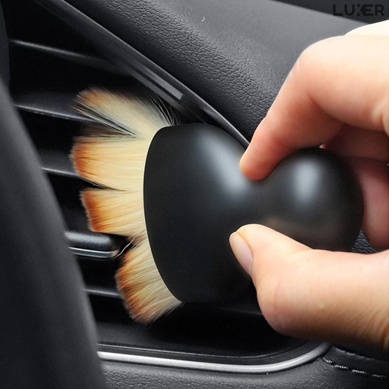 Perie Detailing Auto pentru Curățarea Interiorului Mașinii – Ideală pentru Bord, Guri de Aerisire, Ecrane Tactile și Suprafețe Delicate, Design Ergonomic și Peri Moi, Fără Zgârieturi, perie auto, detailing auto, curățare mașină, interior auto, pentru bord, moale, pentru suprafețe delicate, fără zgârieturi, accesorii detailing, curățare interior mașină, pentru guri de aerisire, pentru ecrane tactile, profesională, multifuncțională, unelte detailing, curățare bord mașină, accesorii auto curățenie, finisaje interioare, compactă, rezistentă. [2]