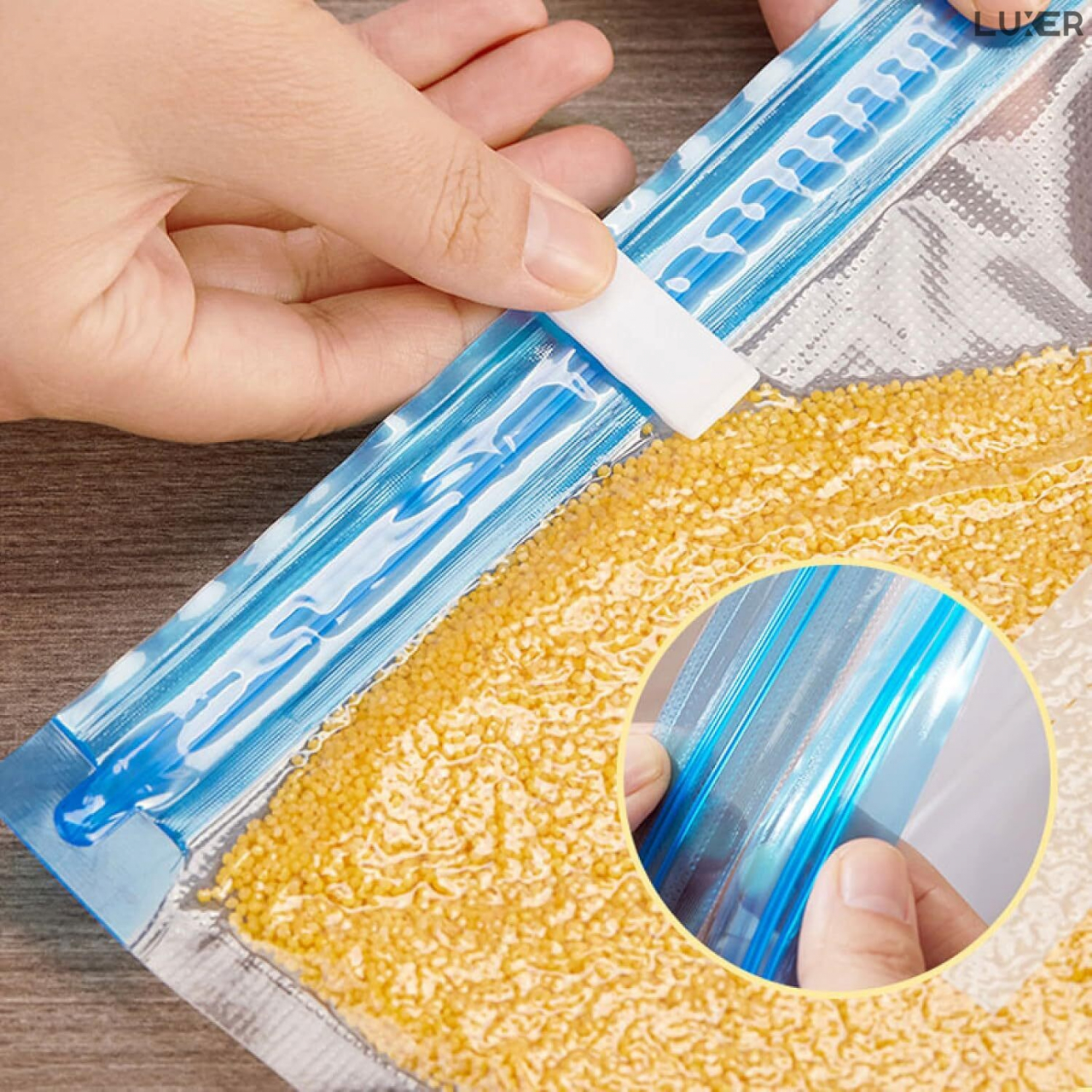 Set 5 Pungi Alimentare pentru Vidat, Reutilizabile de pana la 100 de ori, Vidare Manuala cu Pompa si Clema, Non-Toxice, Anti-Miros, BPA Free, Eco Friendly, pentru Fructe, Legume si Alimente, Luxer, [8]
